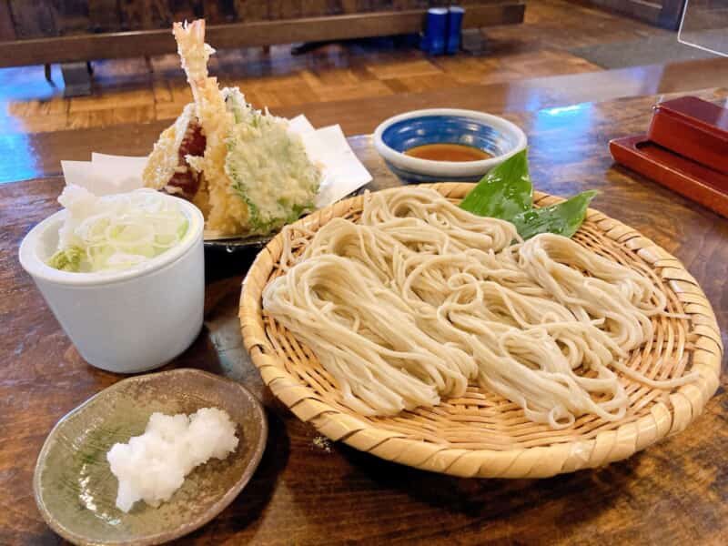 冷やし天ぷらうどん｜泡瀬で寿司・うな重のテイクアウト・デリバリーなら和酒房 山本