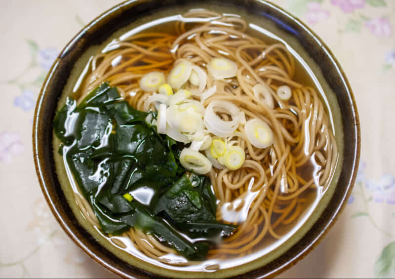 わかめ蕎麦｜泡瀬で寿司・うな重のテイクアウト・デリバリーなら和酒房 山本